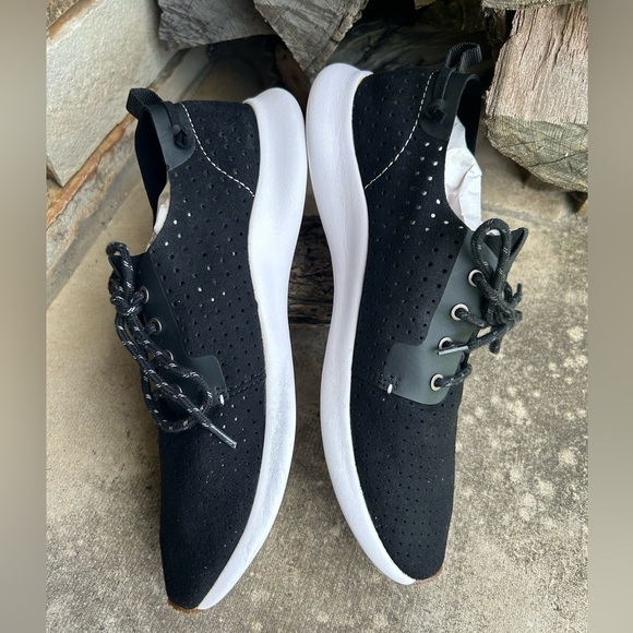 Steve Madden Brick black lightweight mens sneakers w/breathable Design Sz-9. M - Picture 2 of 12